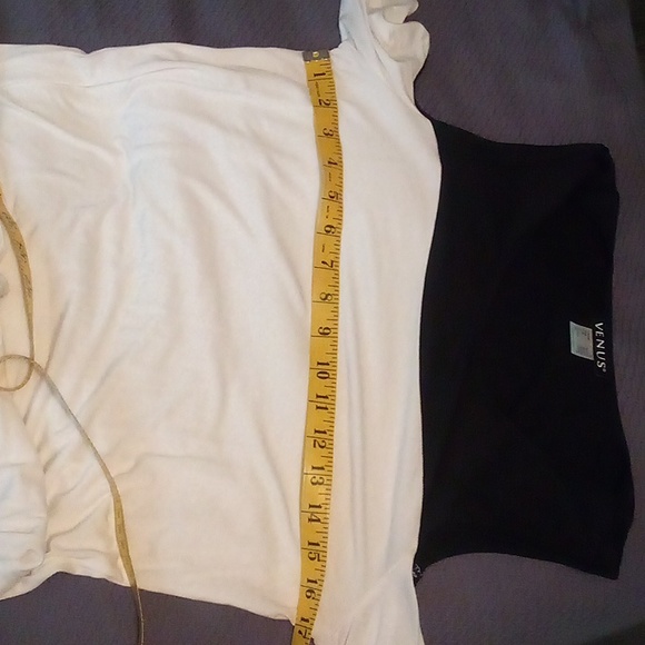 Venus small top, but fits Medium - Picture 7 of 11